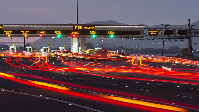 Morning traffic at SFOBB toll plaza