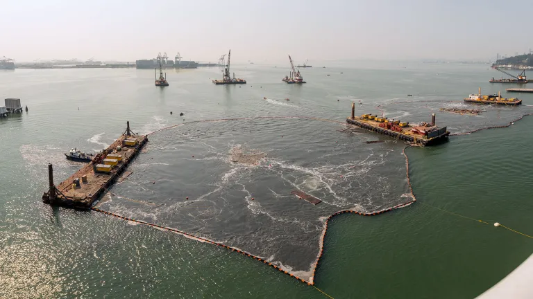 Cleaning up an oil spill