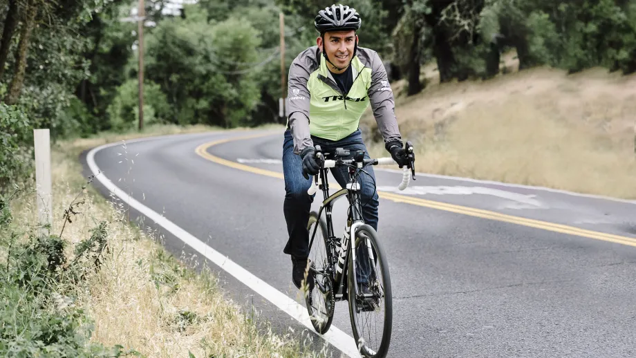 MTC Commissioner Alfredo Pedroza commutes by bike in Napa on BTWD 2019.