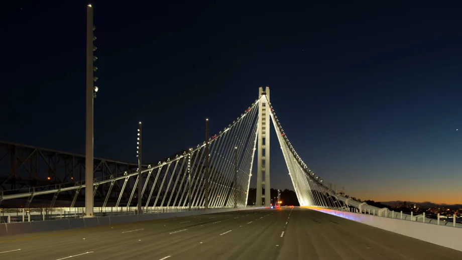 During the five-day Bay Bridge closure leading up to the Labor Day grand opening of the new East Span, construction crews worked 24/7 to add the finishing touches. 