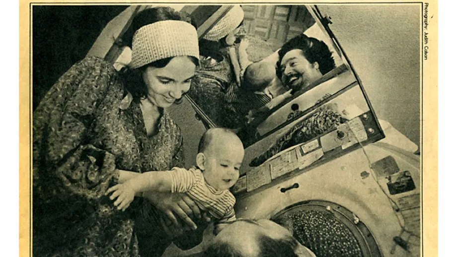 Lee Roberts is born in 1976. This is a press clipping from the Sacramento Bee.