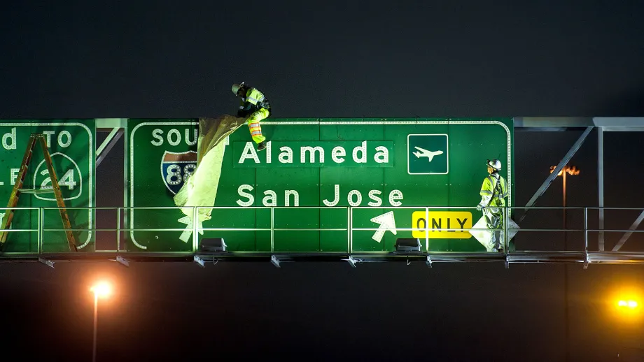 During the five-day Bay Bridge closure leading up to the Labor Day grand opening of the new East Span, construction crews worked 24/7 to add the finishing touches. 