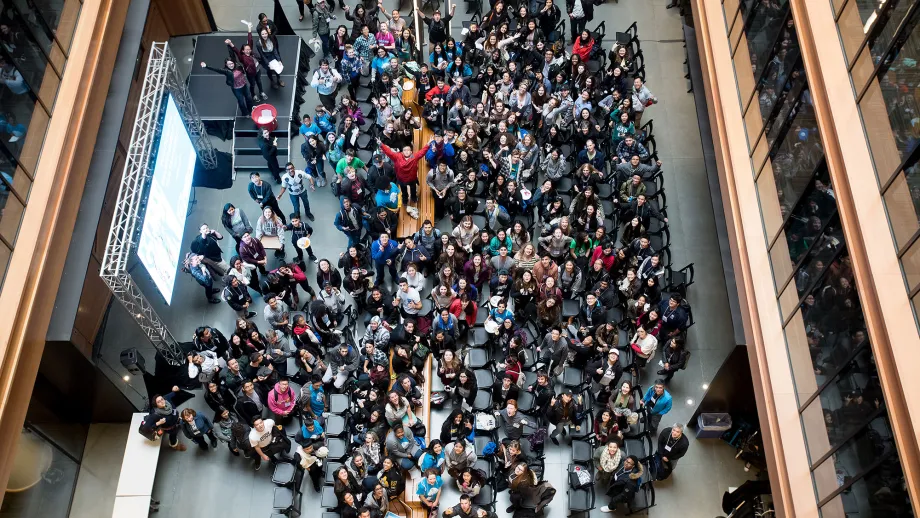 aerial view of crowd 