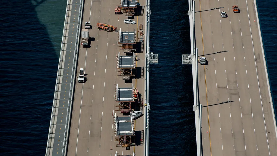 During the five-day Bay Bridge closure leading up to the Labor Day grand opening of the new East Span, construction crews worked 24/7 to add the finishing touches. 