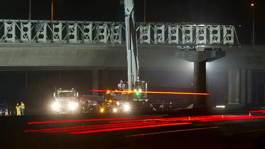 Oakland Airport Connector construction Mar 2013