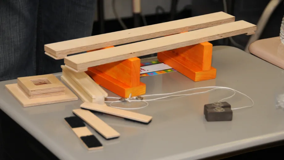 Bridge "puzzle" pieces for fifth-graders