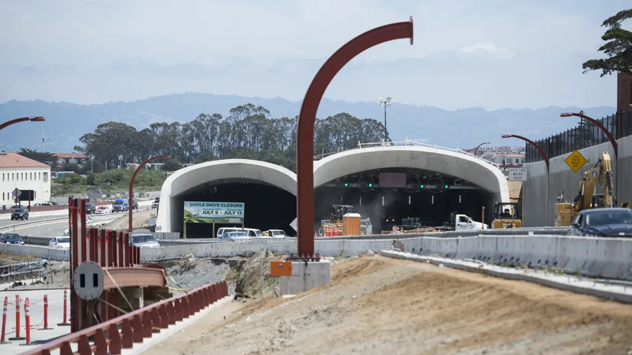 The route features two pairs of tunnels.