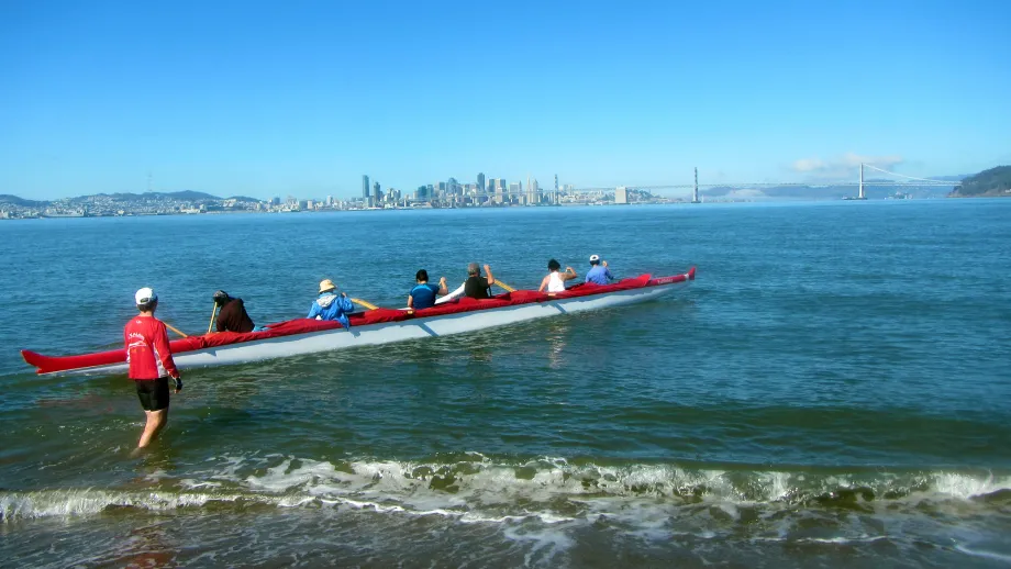 Outrigger canoers with O Kalani Outrigger Canoe Club, Alameda 