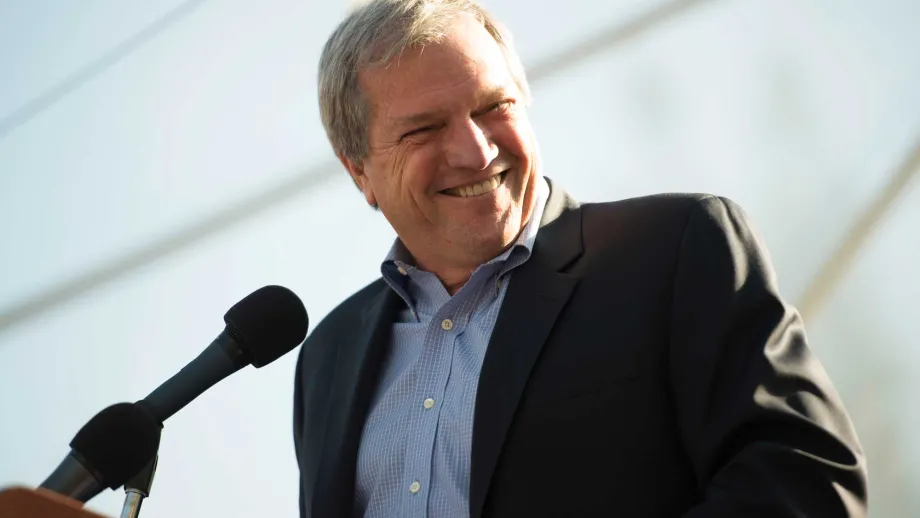“As one of the initiators of this project in 1998, I am proud to see the fourth bore of the Caldecott Tunnel open and provide sorely needed traffic relief for East Bay commuters,” State Senator Mark DeSaulnier said.