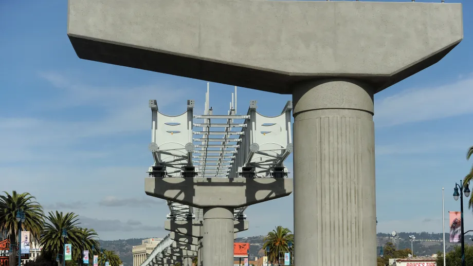Oakland Airport Connector construction