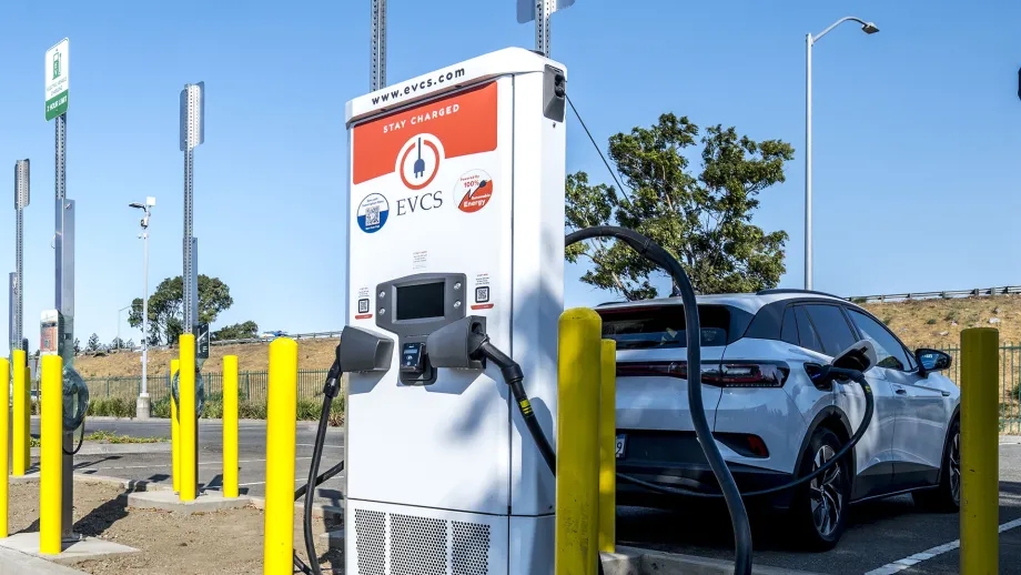 Electric vehicle chargers in a transit parking lot in Fairfield.