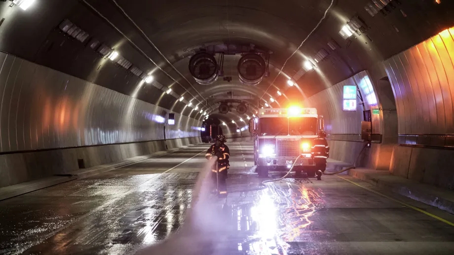 Oakland and Orinda fire departments practice responding to a fire drill in the Caldecott Tunnel.